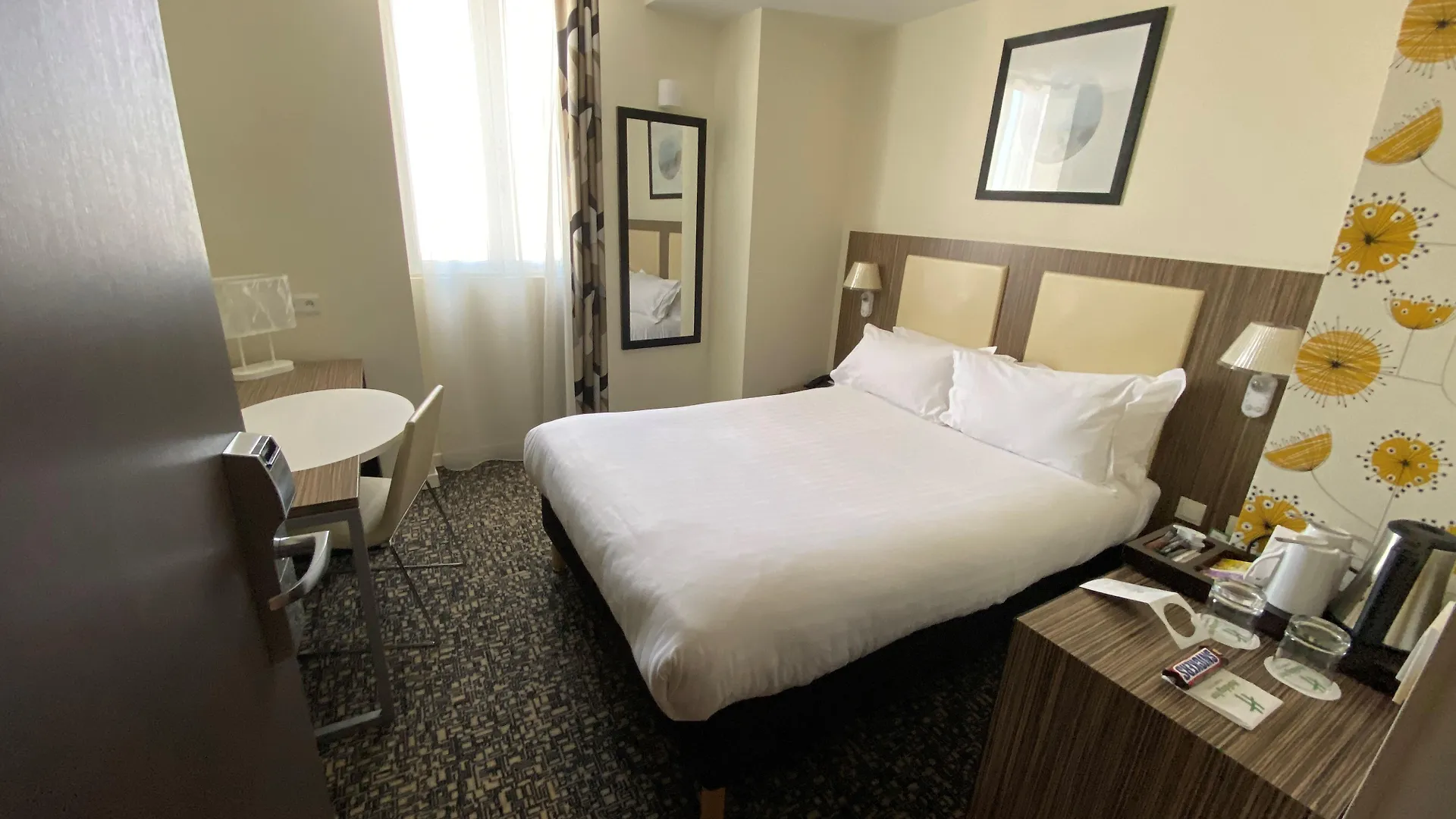 ****  Holiday Inn Paris Opera - Grands Boulevards, An Ihg Hotel צרפת