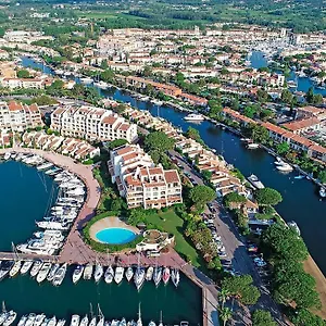  Botel Logement Insolite Dans Le Golfe De Saint Tropez Francia