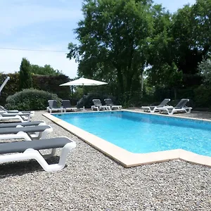 https://hotel-les-oliviers.fr-provencehotel.com