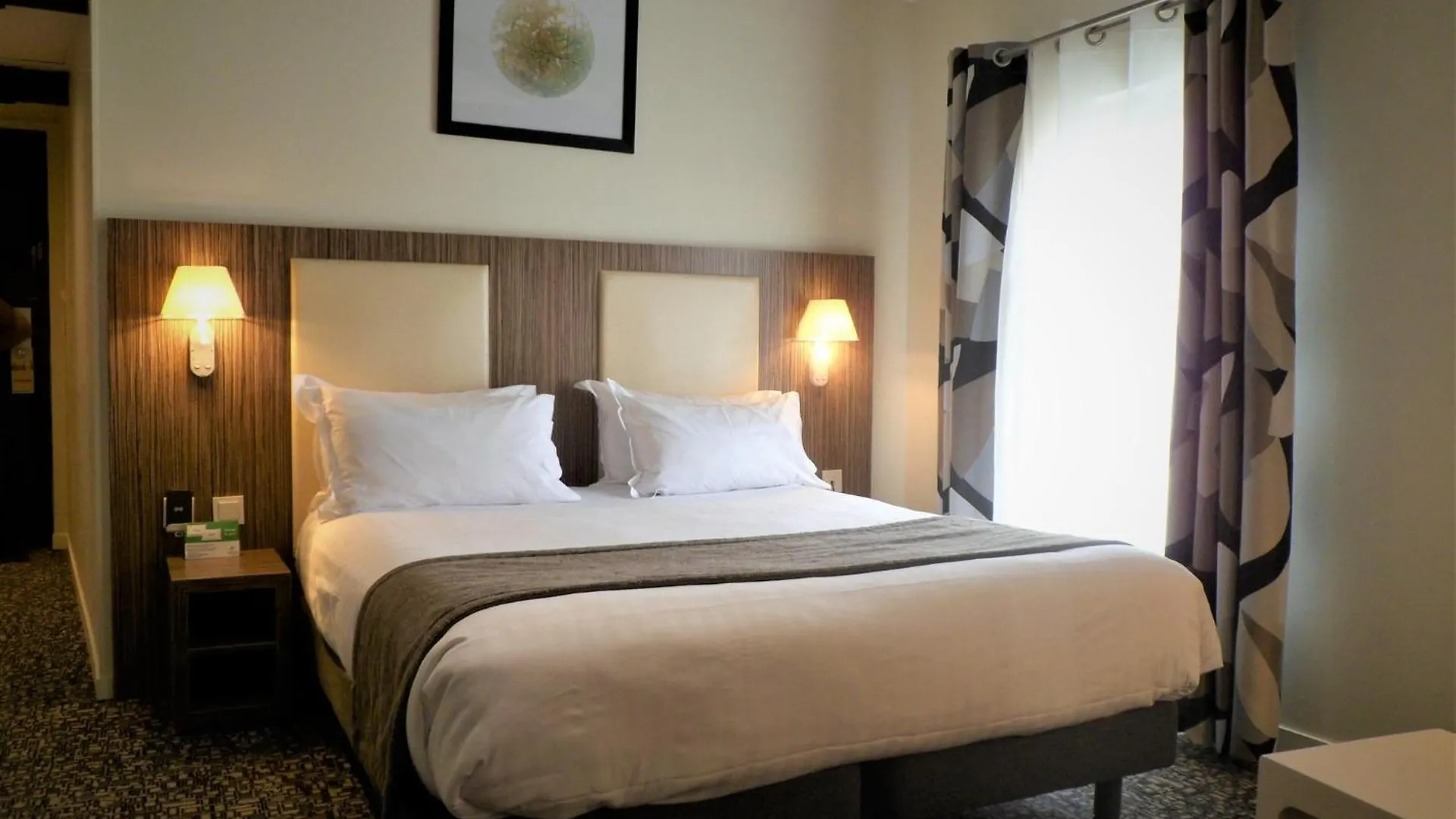 Holiday Inn Paris Opéra - Grands Boulevards, an IHG Hotel 4*,  Francia